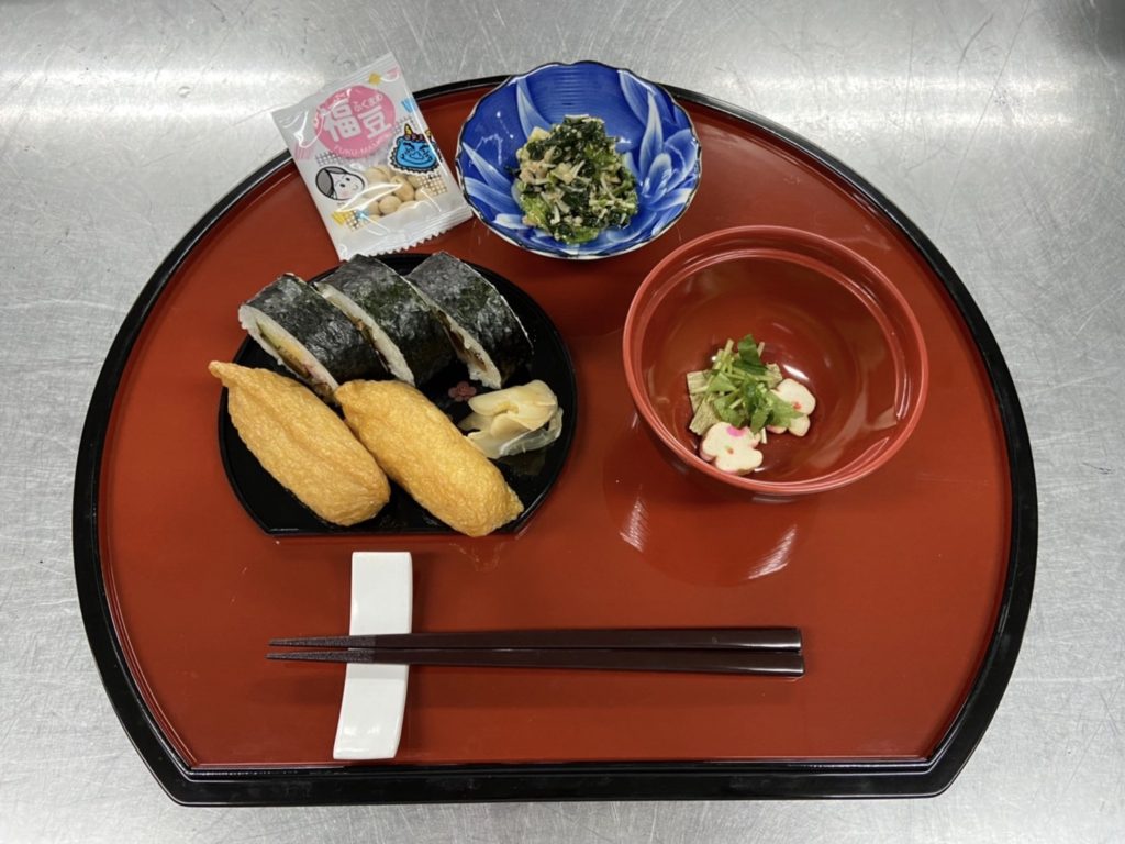 助六寿司、サポートハウス木蘭の昼食